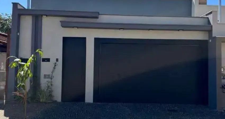 Casa com 3 quartos à venda no Marta Helena, Ituiutaba 