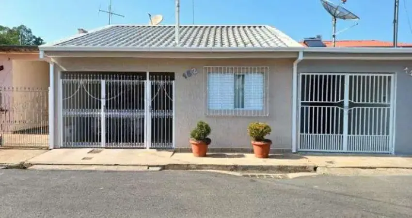 Casa com 2 dormitórios à venda, 59 m² por R$ 330.000,00 - Shangrilá - Pouso Alegre/MG