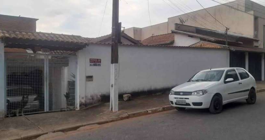 Casa com 2 dormitórios à venda, 97 m² por R$ 400.000,00 - Faisqueira - Pouso Alegre/MG