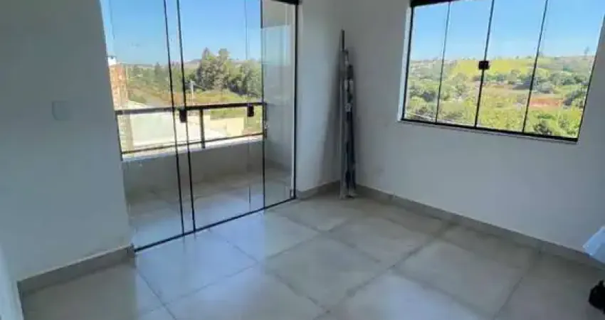 Casa com 3 dormitórios à venda por R$ 465.000,00 - Jardim Aeroporto - Pouso Alegre/MG