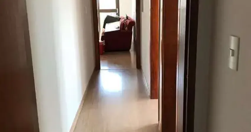 Apartamento com 3 dormitórios à venda, 90 m² por R$ 450.000 - Centro - Pouso Alegre/MG