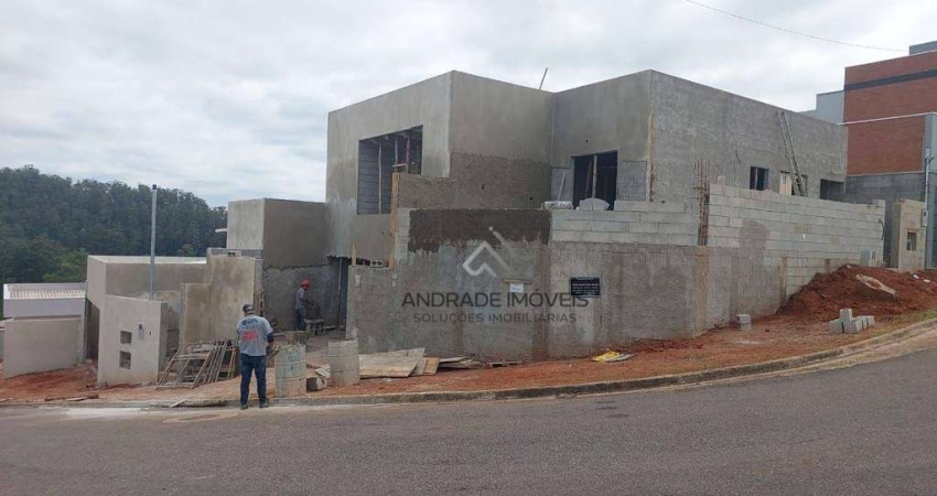 Casa com 3 dormitórios à venda, 155 m² por R$ 800.000 - Jardim Floresta - Pouso Alegre/Minas Gerais