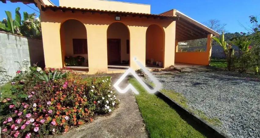 Chácara com 3 dormitórios à venda, 1000 m² por R$ 700.000,00 - Canta Galo - Pouso Alegre/MG