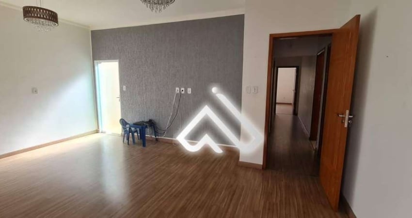 Casa com 3 dormitórios para alugar por R$ 4.500/mês - São Carlos - Pouso Alegre/MG