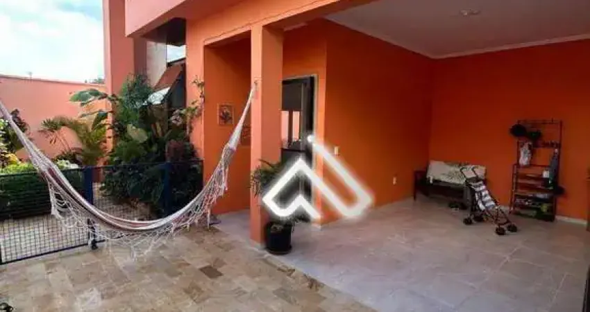 Casa com 3 dormitórios à venda, 170 m² por R$ 1.500.000 - Buritis - Pouso Alegre/MG