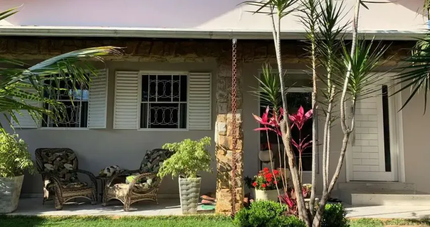 Casa com 5 dormitórios à venda, 323 m² por R$ 1.400.000,00 - Fátima I - Pouso Alegre/MG