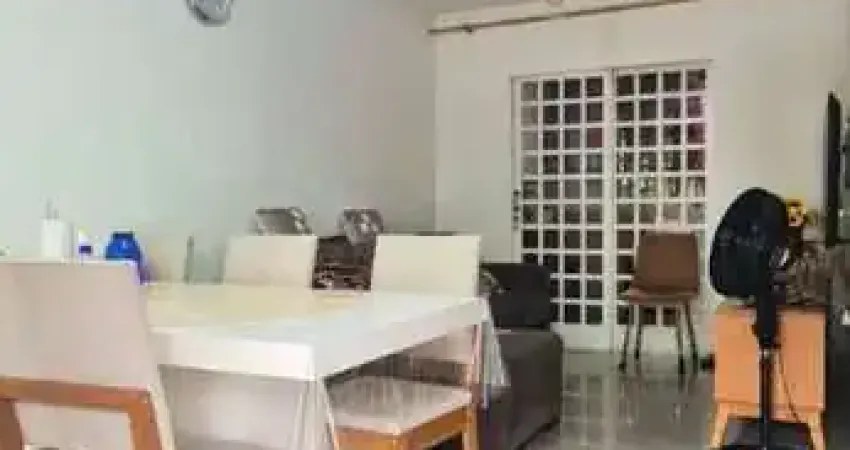 Sobrado com 2 dormitórios à venda, 101 m² por R$ 620.000,00 - Vila Metalúrgica - Santo André/SP