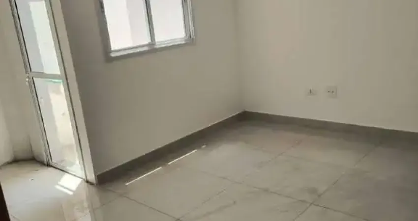 APARTAMENTO COM QUINTAL E ELEVADOR - ÓTIMA LOCALIZAÇÃO