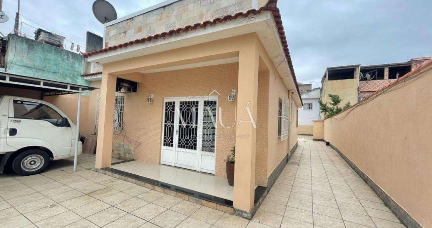 Casa à venda em Duque de Caxias, Itatiaia, com 3 quartos, com 175 m²