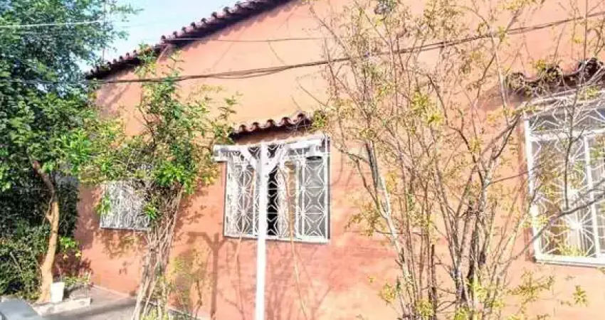 Casa à venda em Duque de Caxias, Jardim Primavera, com 3 quartos, com 114.45 m²