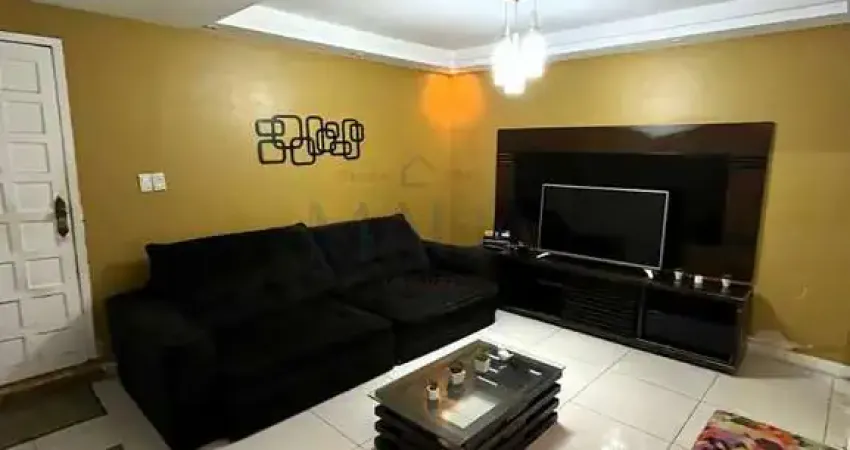 Casa à venda em Duque de Caxias, Parque Laguna e Dourados, com 3 quartos, com 123 m²