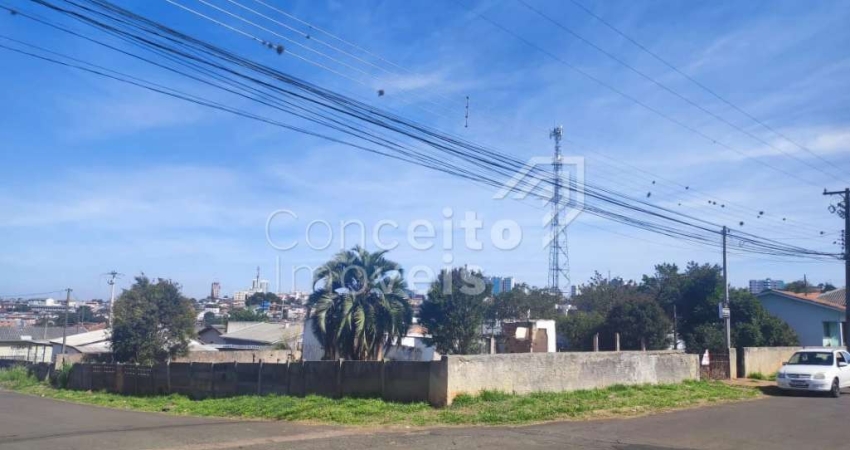 Terreno à venda no Uvaranas, Ponta Grossa 