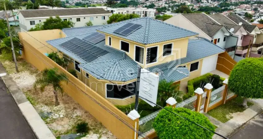 Residência Alto Padrão com Piscina - Jardim Carvalho