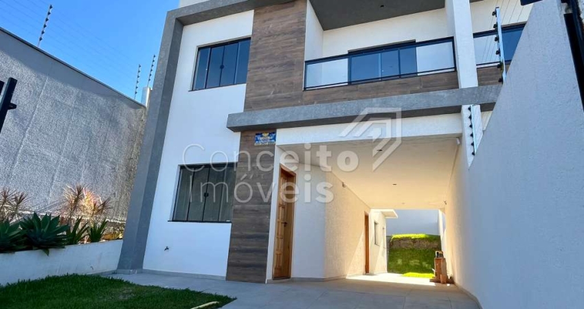 Sobrado com amplo Terreno - Jardim Carvalho