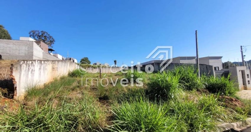 Terreno com 427m² - Estrela