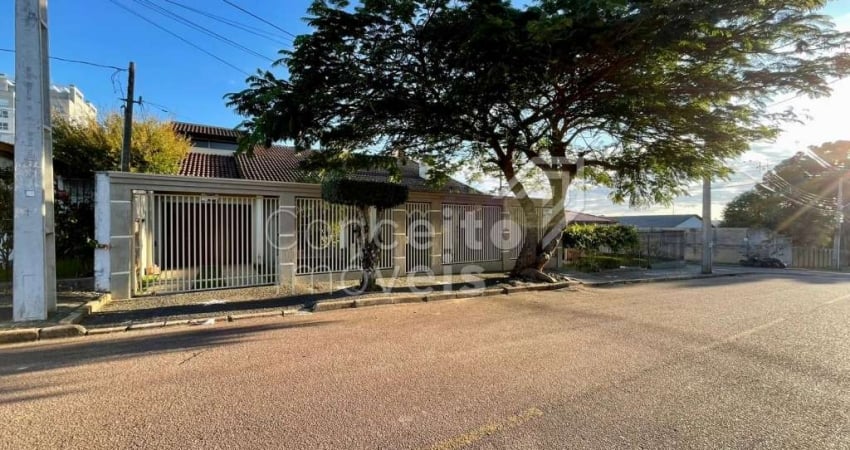 Residência Semi Mobiliada com Piscina - Órfãs