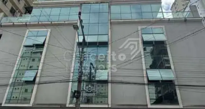 Apartamento com 4 quartos à venda na Rua 236, 530, Meia Praia, Itapema