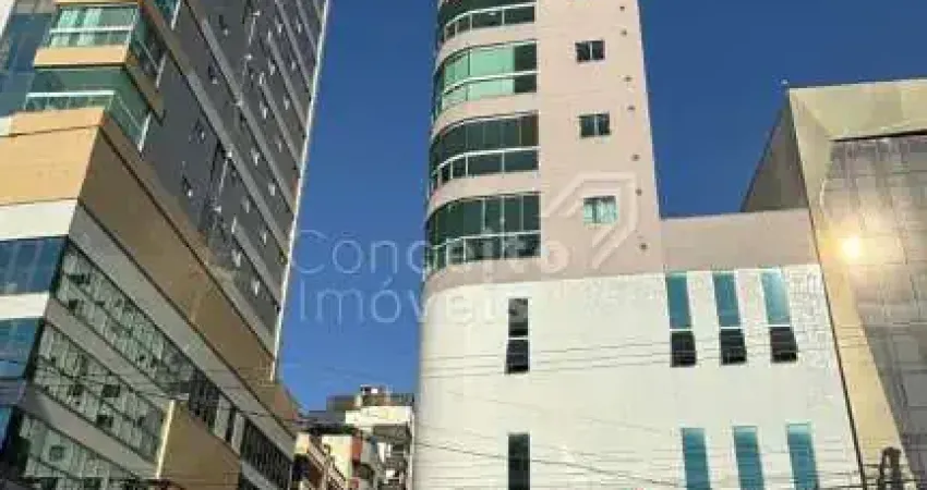 Apartamento com 3 quartos à venda na Rua 224, 10, Meia Praia, Itapema