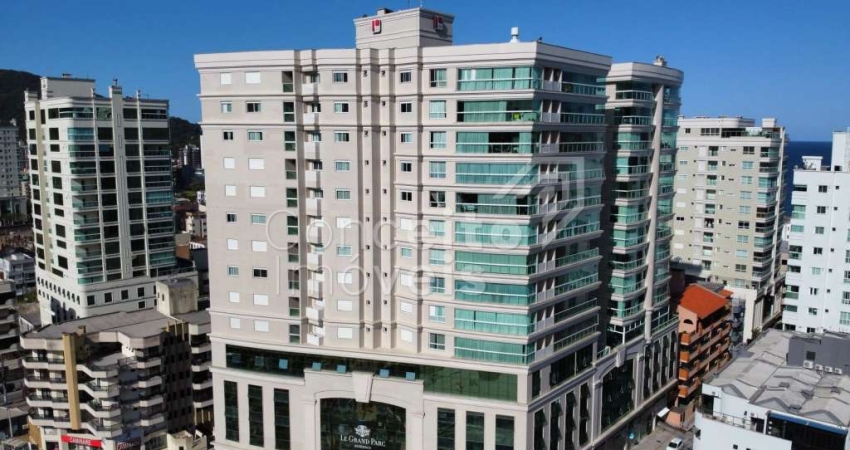 Apartamento com 3 quartos à venda na Rua 135, 137, Centro, Itapema