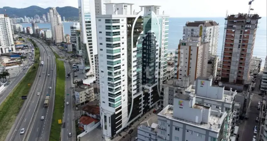 Apartamento com 4 quartos à venda em Meia Praia, Itapema