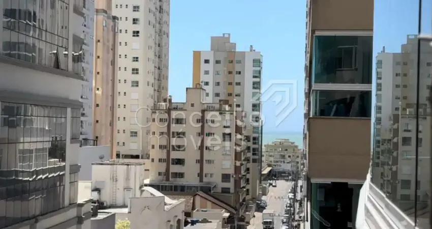 Apartamento com 3 quartos para alugar em Meia Praia, Itapema