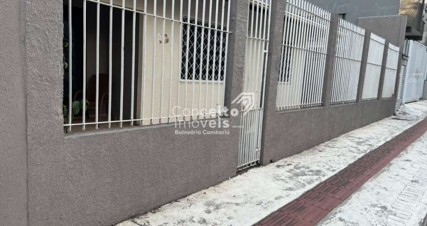 Casa com 3 quartos à venda na Rua Venezuela, 483, Nações, Balneário Camboriú