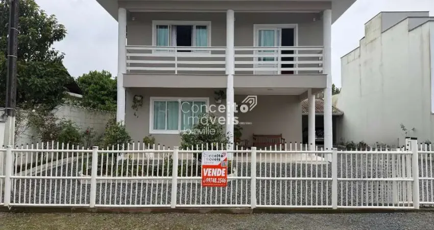 Casa com 3 quartos à venda na Vila Nova, Joinville 