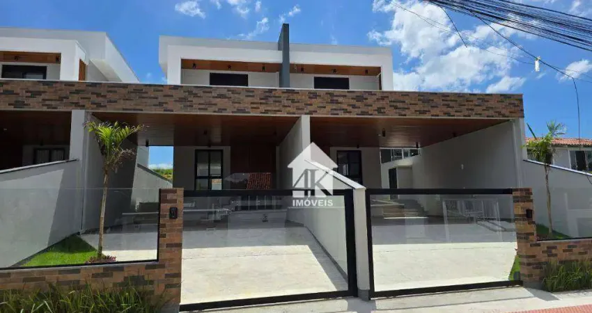 Sobrado com 3 dormitórios à venda, 150 m² por R$ 930.000,00 - Pagani - Palhoça/SC