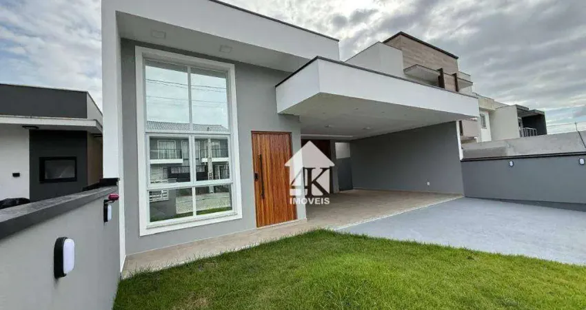 Casa com 3 dormitórios à venda, 116 m² por R$ 750.000 - Forquilhas - São José/SC