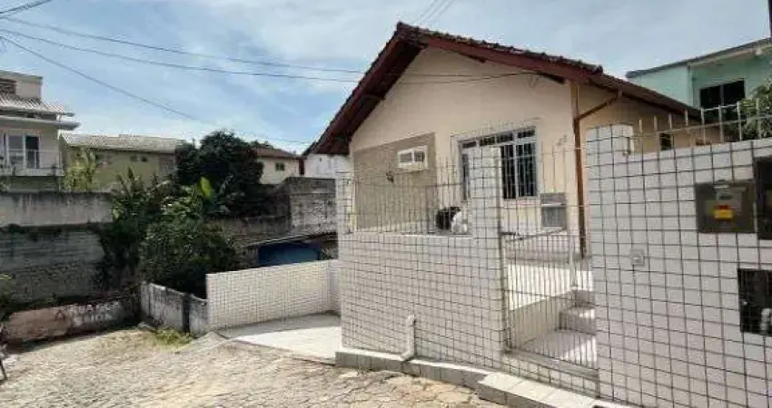Casa com 3 quartos à venda na Travessa Orival Marinho, 46, Trindade, Florianópolis