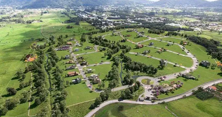 Terreno à venda na Nossa Senhora das Dores, 15, Vila Santana, Santo Amaro da Imperatriz