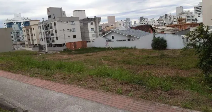 Terreno à venda na Avenida Atílio Pedro Pagani, Passa Vinte, Palhoça
