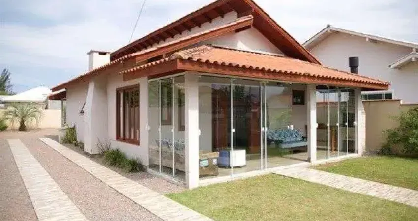 Casa com 2 quartos à venda na Avenida do Papagaio, 62, Balneário Ponta do Papagaio (Ens Brito), Palhoça