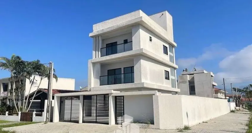Triplex 3 dormitórios e a 100 metros do mar