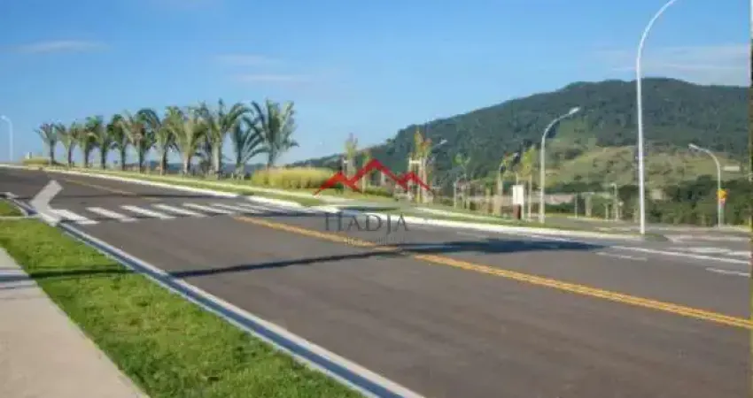 Terreno de 836,36 metros a venda no Condomínio Alphaville em Jundiaí.