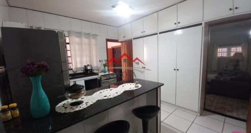 Casa térrea à venda com 03 dormitórios, Vila Progresso, em Jundiaí/SP