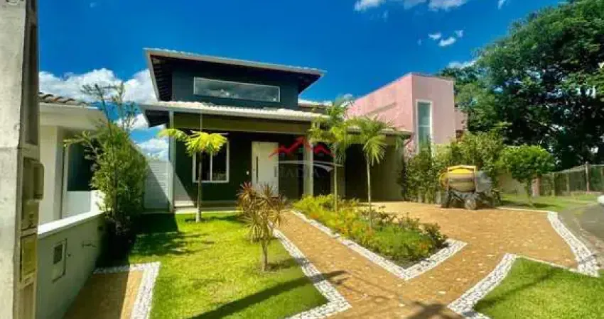 Casa à Venda no Condomínio Village Santa Clara em Valinhos - SP