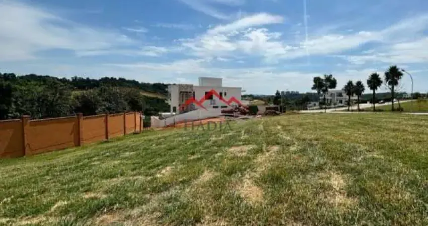 Terreno à Venda no Condomínio Alphaville - 474 m²
