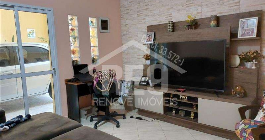 Casa à venda na Rua Alzira Fett Martins, Parque Residencial Oratorio, São Paulo