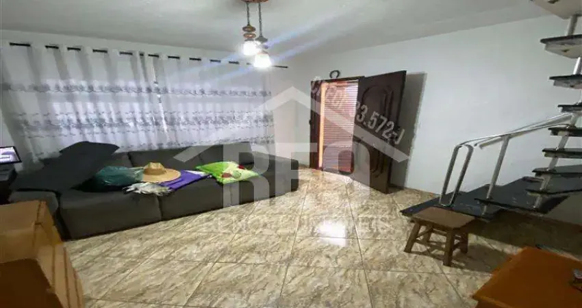 Casa com 4 quartos para alugar na Rua Curuaés, Vila Ema, São Paulo