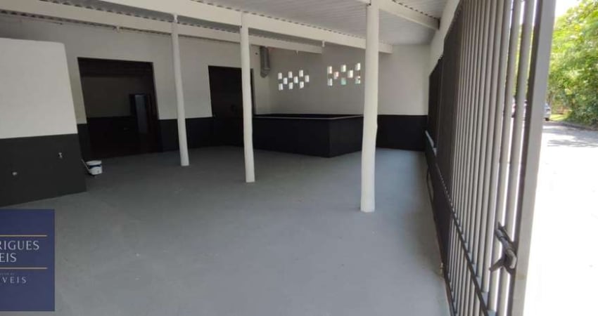 Barracão / Galpão / Depósito com 3 salas para alugar no Porto Novo, Caraguatatuba 