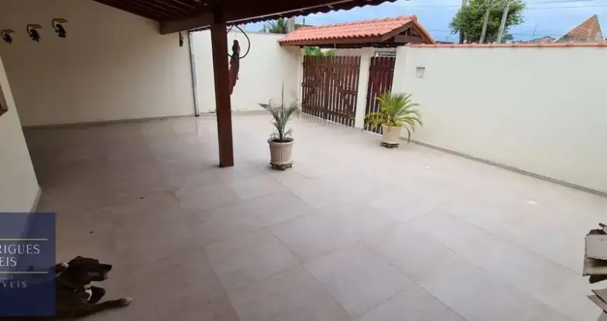 Casa com 3 quartos à venda no Balneário dos Golfinhos, Caraguatatuba