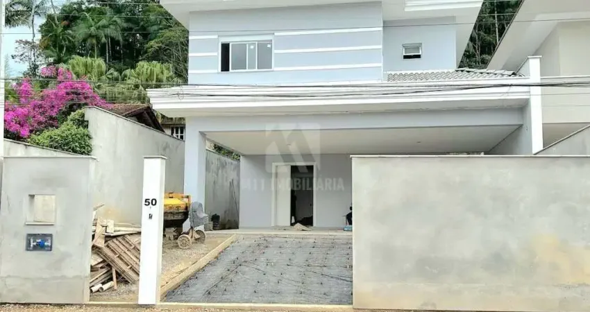 Casa com 4 quartos à venda na Rua Campo Alegre, 50, Glória, Joinville
