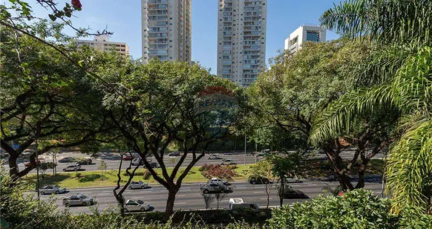 Oportunidade: Casa / Terreno de 412 metros para Investimento no Coração da Bela Vista - SP
