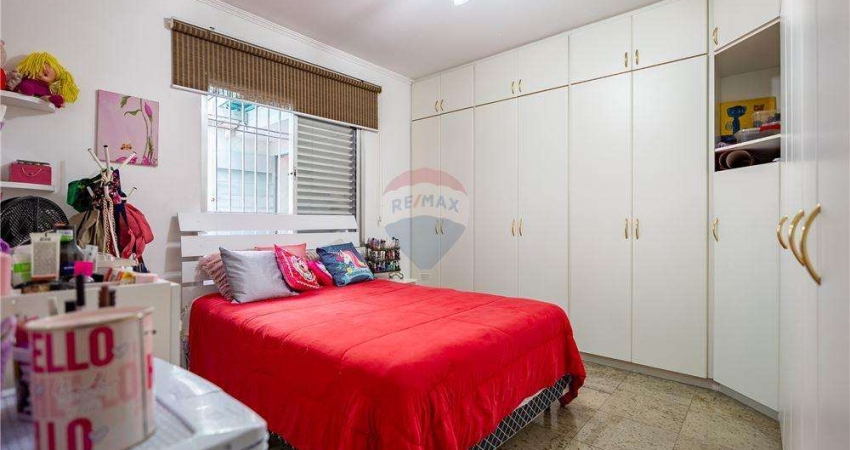 Casa Térrea com 150 metros com 3 quartos e 3 vagas na Vila Ré, Telhado Retrátil e Espaço para Churrasqueira