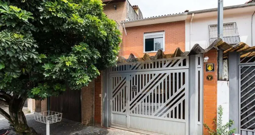 Casa Sobrado à venda com 4 dormitórios sendo 1 Suíte na Lapa