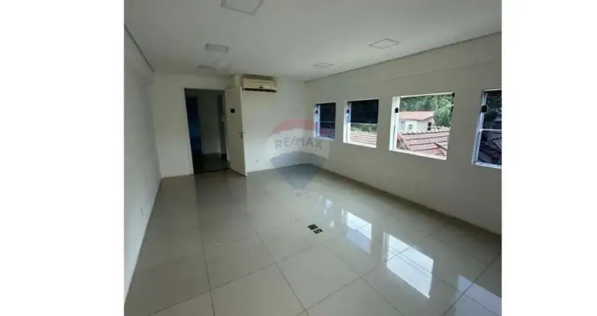 Prédio comercial para Alugar na Pompéia| 11 Salas| 12 Vagas