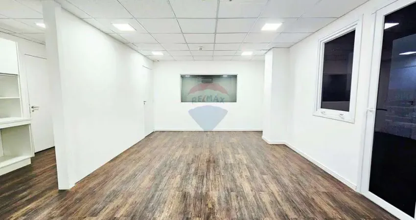 Sala comercial para locação na barra funda, 69 metros, 2 banheiros e 4 vagas.