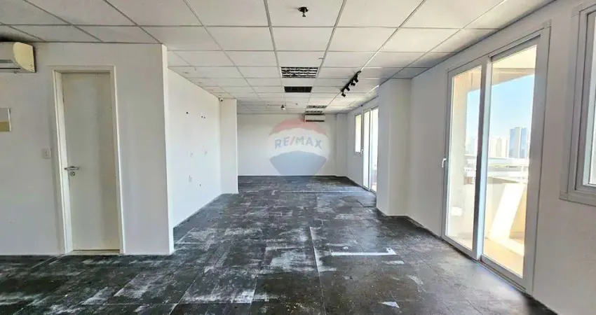 Sala comercial para locação na barra funda, 70 metros, 2 banheiros, sacada e 2 vagas de garagem