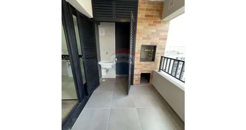 Apartamento para locação no Brás, 50 metros, 2 quartos, varanda com churrasqueira, 1 banheiro e 1 vaga